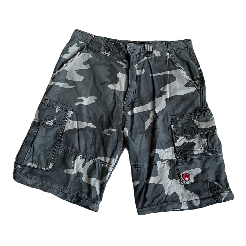 SUISSE SPORT Shorts Men's Medium Camo Cargo Utilitarian Bermuda Military